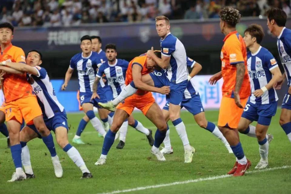 开云电子-包含多特蒙德遭遇争议判罚，裁判组回应：执法公正，部门以下.的词条